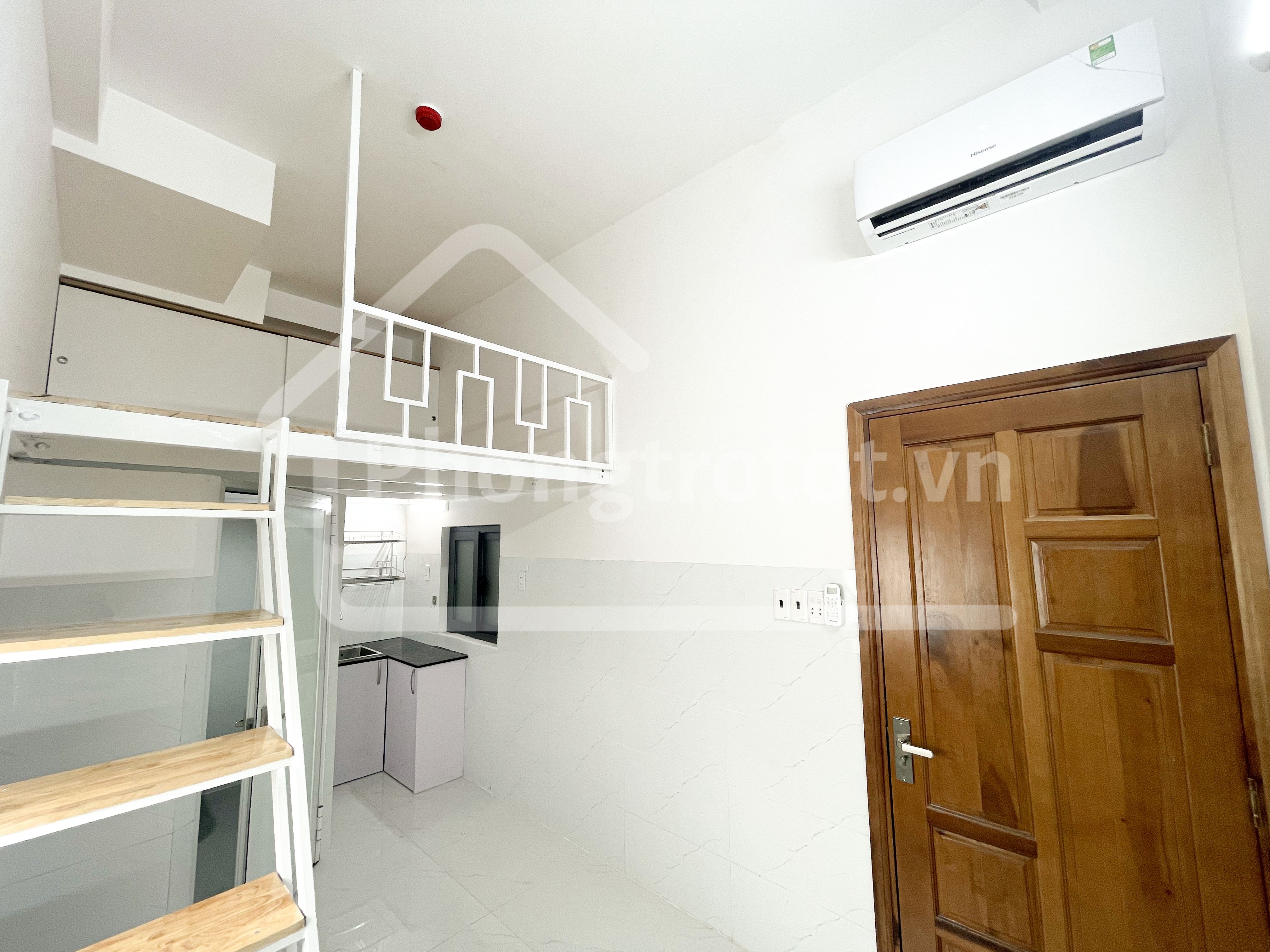 P211 - 11/10/6 Bình Thành, phường Bình Tân, TP. Hồ Chí Minh (Cuối hẻm 11/10 Bình Thành, Bình Hưng Hòa B, Bình Tân cũ )
