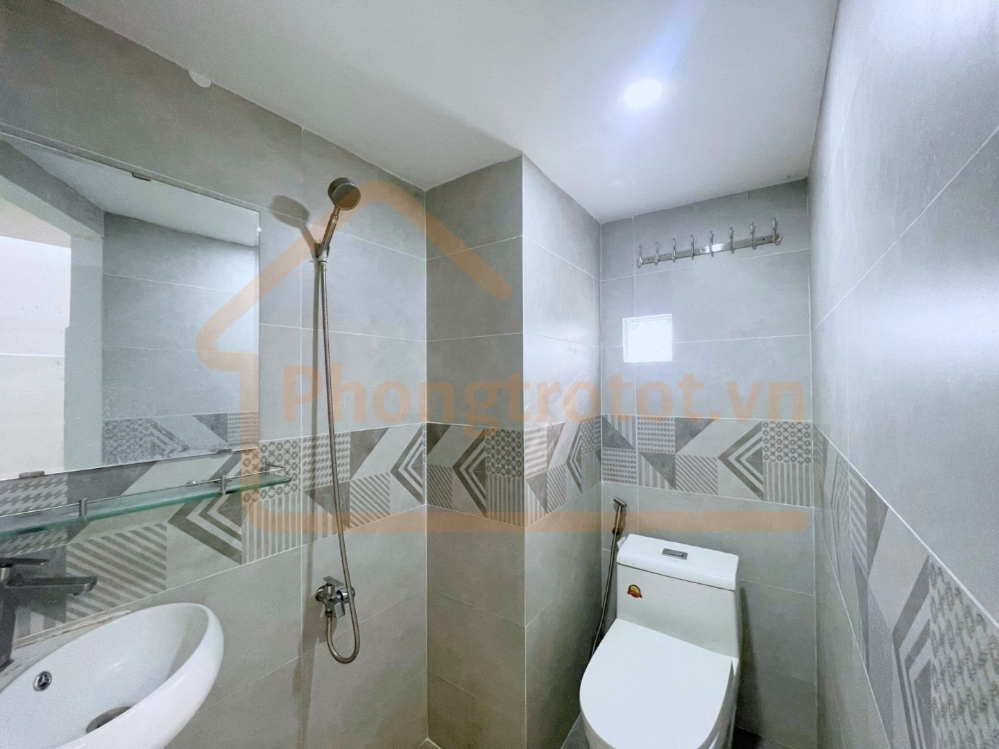 P310 (Giá không bao gồm máy lạnh đang có trong phòng) - 131/7 Hồ Văn Long, phường Bình Tân, TP. HCM (131/7 Hồ Văn Long, phường Bình Hưng Hòa B, Quận Bình Tân cũ)